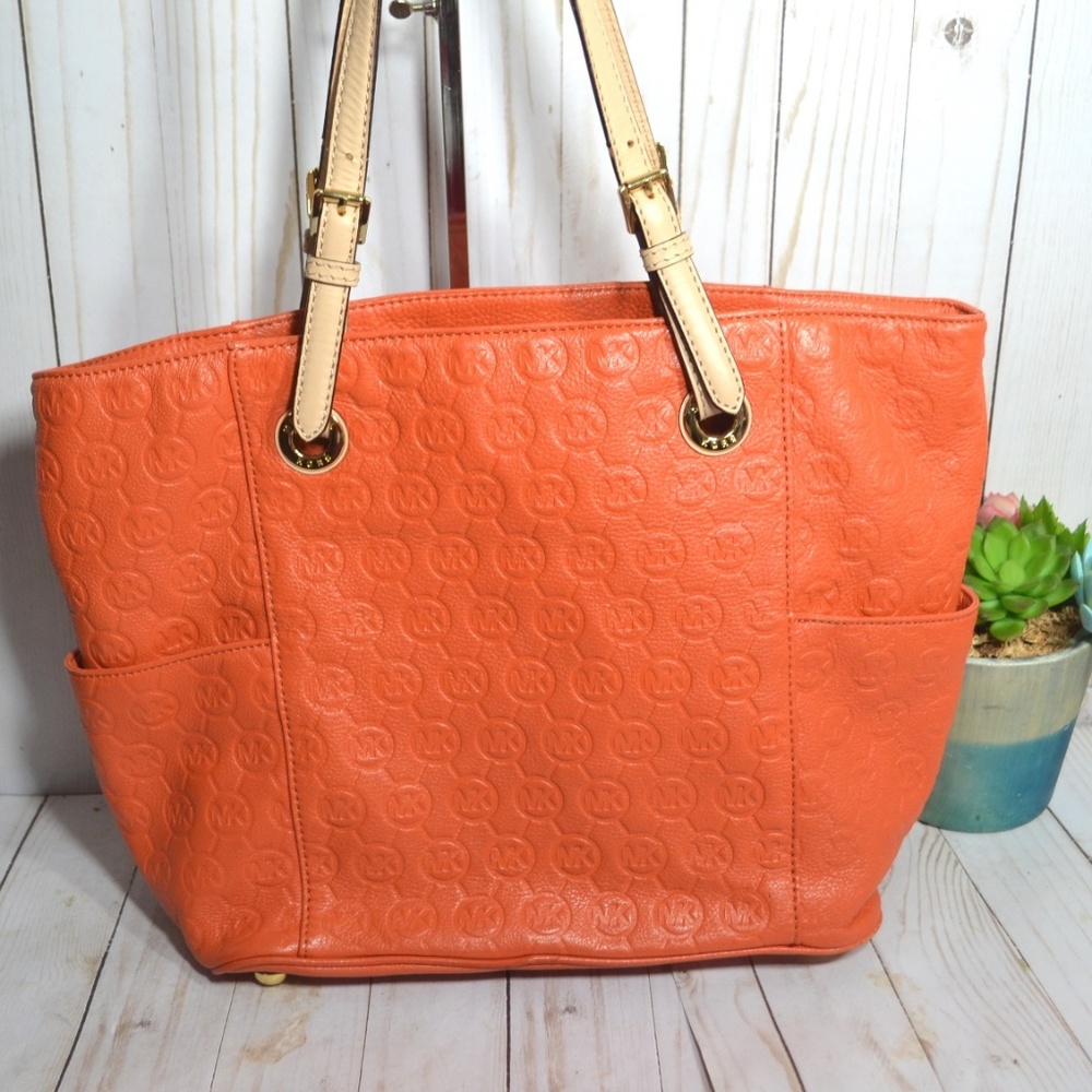 Michael Kors Jet Set East/West Leather Tote Bag - Picture 2 of 7